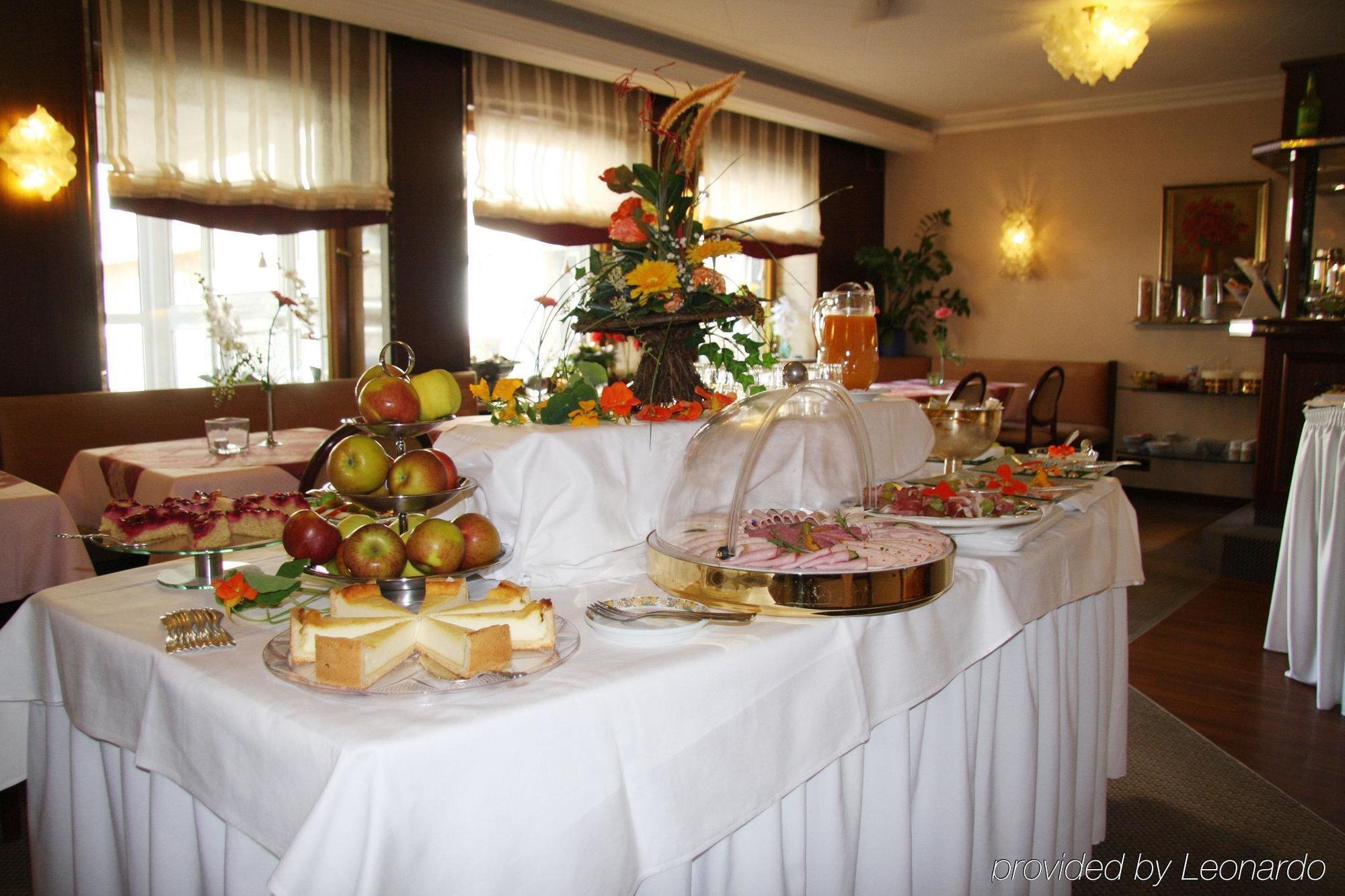 Hotel Am Heideloffplatz Nuremberg Restoran foto